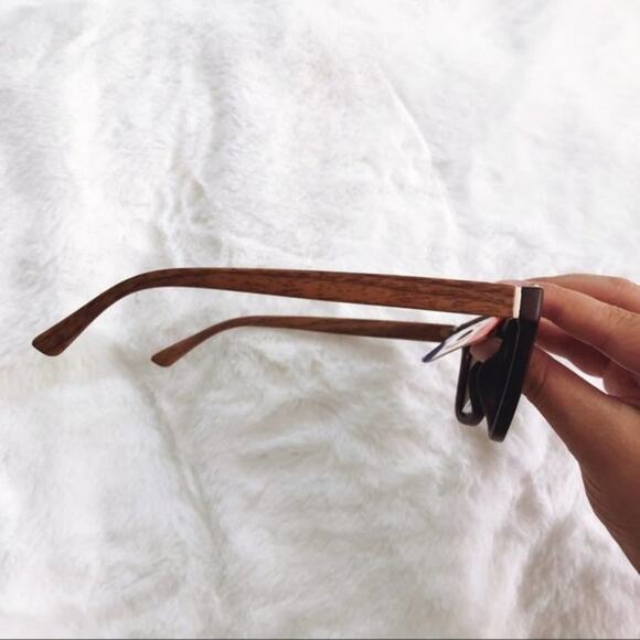 Ashe Dark Brown Wooden Polarized Sunglasses - Picture 3 of 9